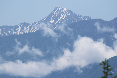 富士見平から見た北岳の写真