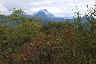 関八州見晴台から見た武甲山の写真