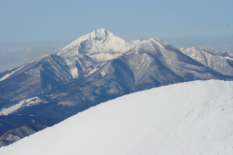 冬の磐梯山の写真