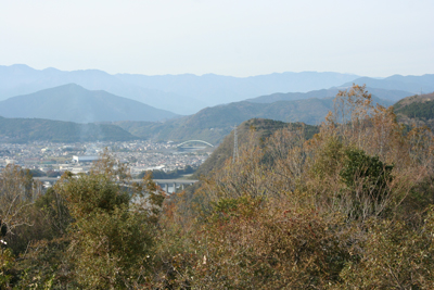南アルプス深南部前衛の山々の写真