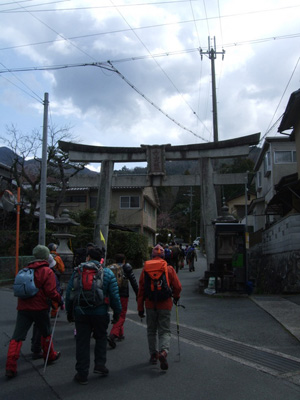 赤山禅院に向かっている写真写真