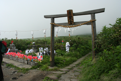 八合目登山口の鳥居の写真