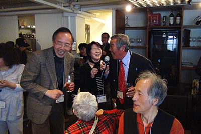 Ｉさんのスピーチと笑っている写真写真