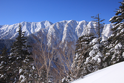 表銀座の稜線と大天井岳の写真