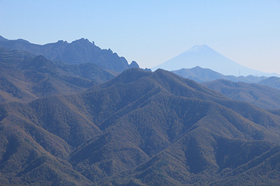 端牆山と富士山の写真