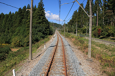 トロッコ列車の軌道の写真