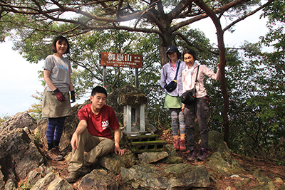 御岳山山頂での集合写真