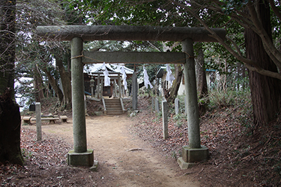 御嶽山山頂にある御嶽神社の写真