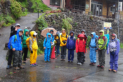 お祭バス停での集合写真