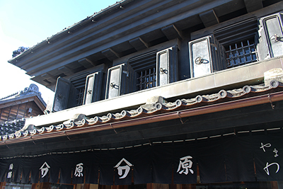 蔵の建物の写真