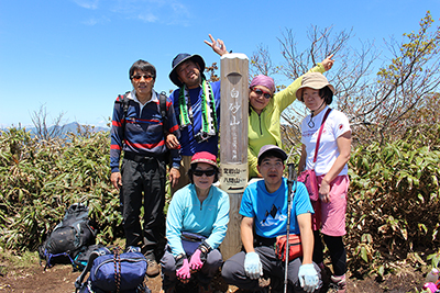 白砂山山頂での集合写真