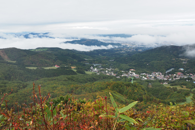 鳥兜山から見た蔵王温泉方面の写真