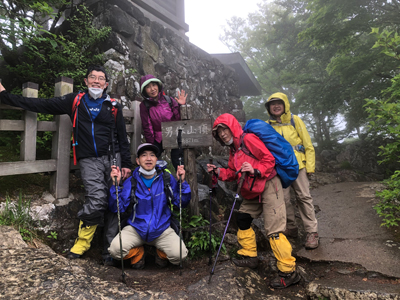 男体山山頂での集合写真