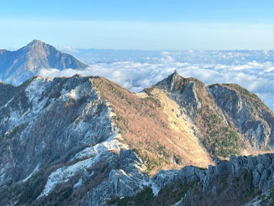 甲斐駒と地蔵岳方面の写真