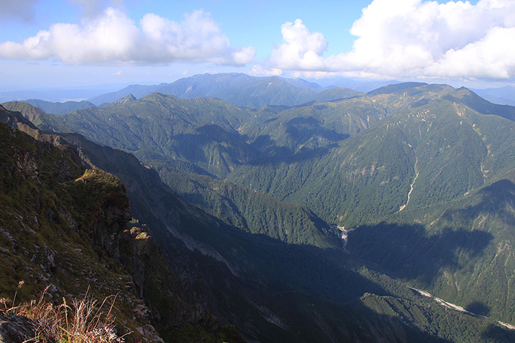 巻機山と清水峠方面の写真